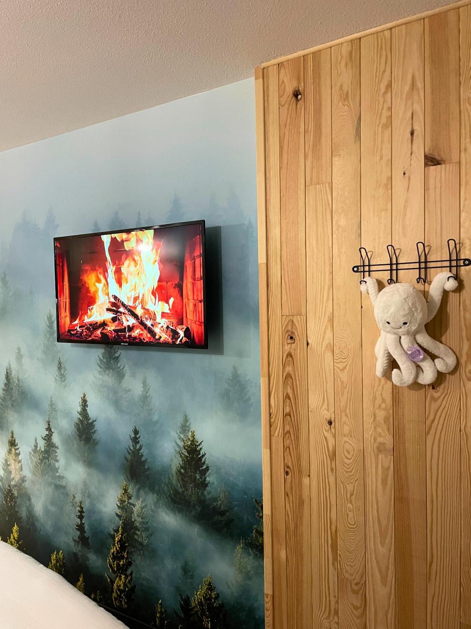 Chalet Studio Premium, Wifi, Chaleureux Лурд Екстер'єр фото