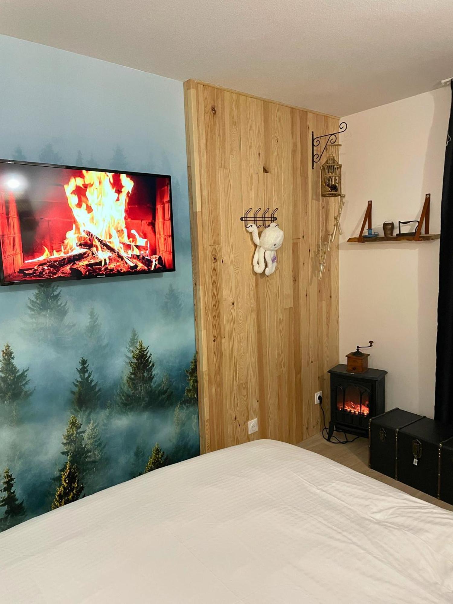 Chalet Studio Premium, Wifi, Chaleureux Лурд Екстер'єр фото